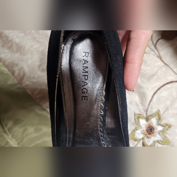 RAMPAGE Women’s Klassy Black Pump Size 9 Faux Suede Patent Dressy Business - Picture 5 of 7